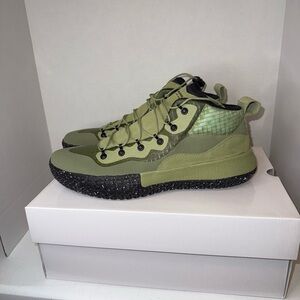 Brand black Los Angeles men’s 12 mid high shoes brand new